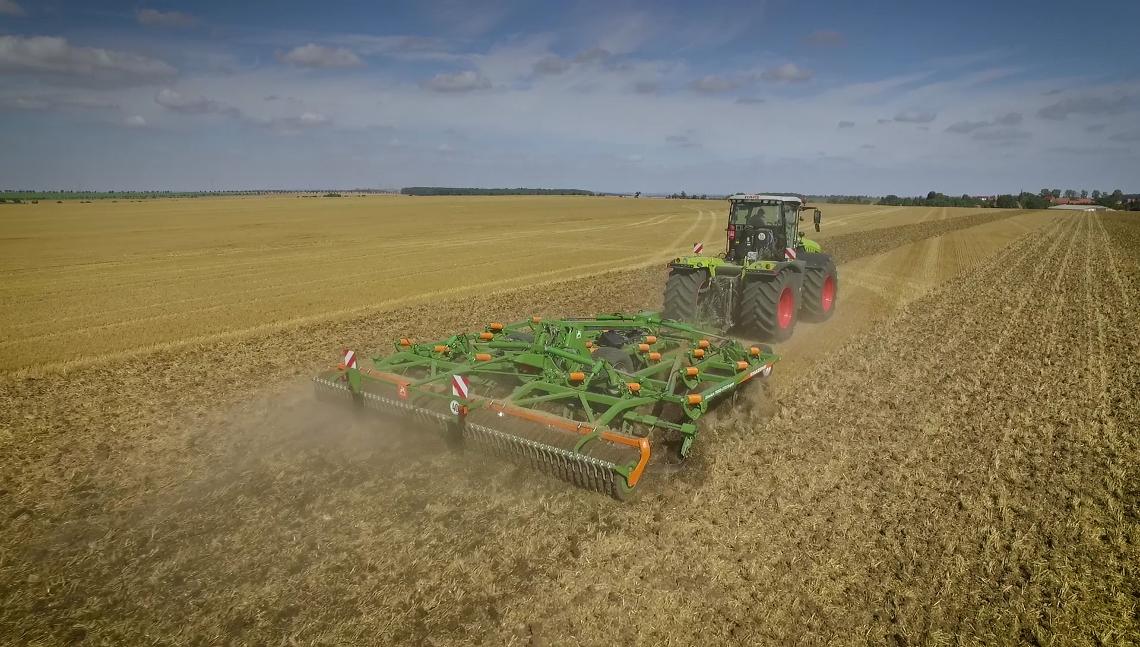 Video Cenius 7003-2TX mit Claas Xerion