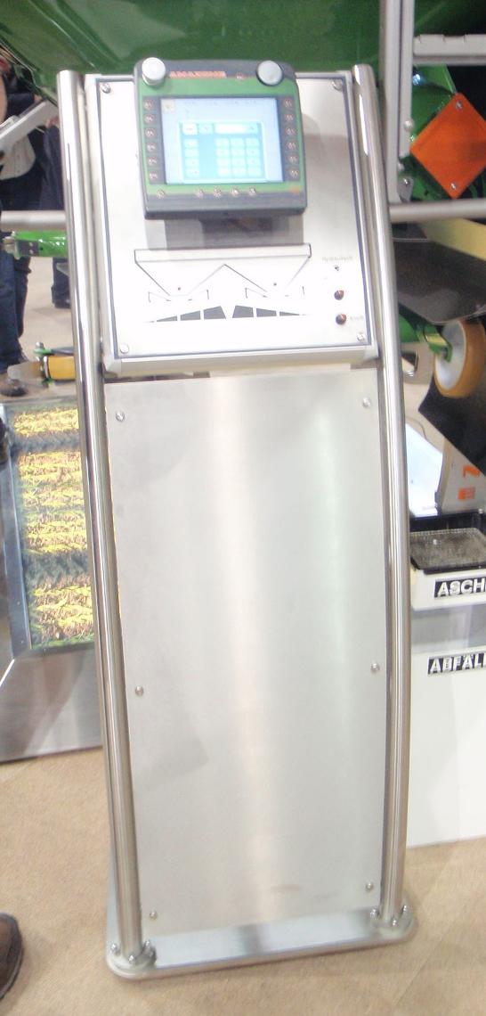 Ausstellungsobjekt VA-Ständer mit CCI Terminal