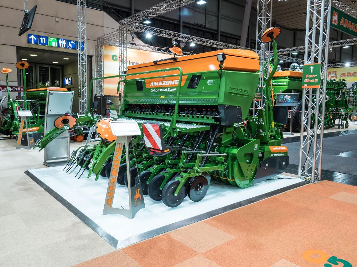 Ausstellungsobjekt Lichtpodest für Sätechnik