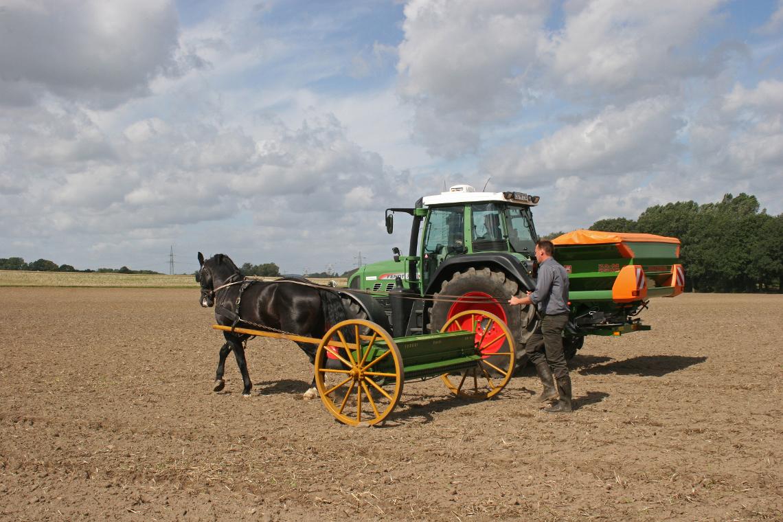 Amazone Vergleich Walzenstreuer ZA-M 4384