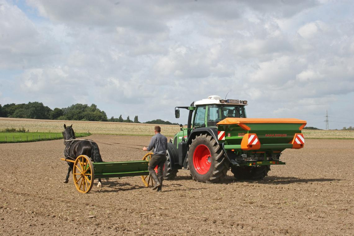 Amazone Vergleich Walzenstreuer ZA-M 4389