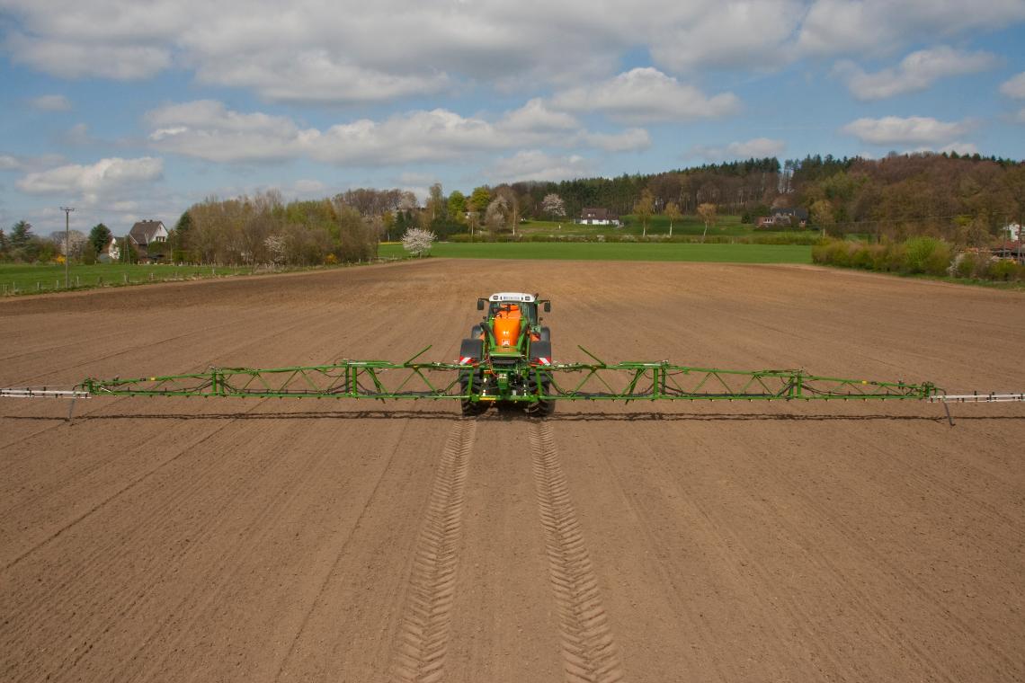 Amazone UX BASF d4 4874