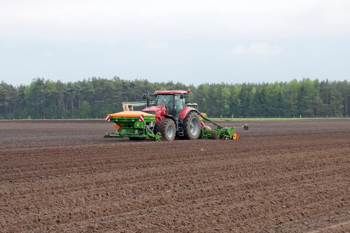 Amazone EDX6000-2 Fronttank D4 7315