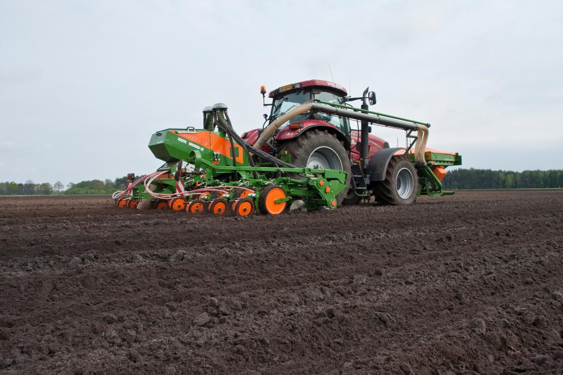 Amazone EDX6000-2 Fronttank D4 7350