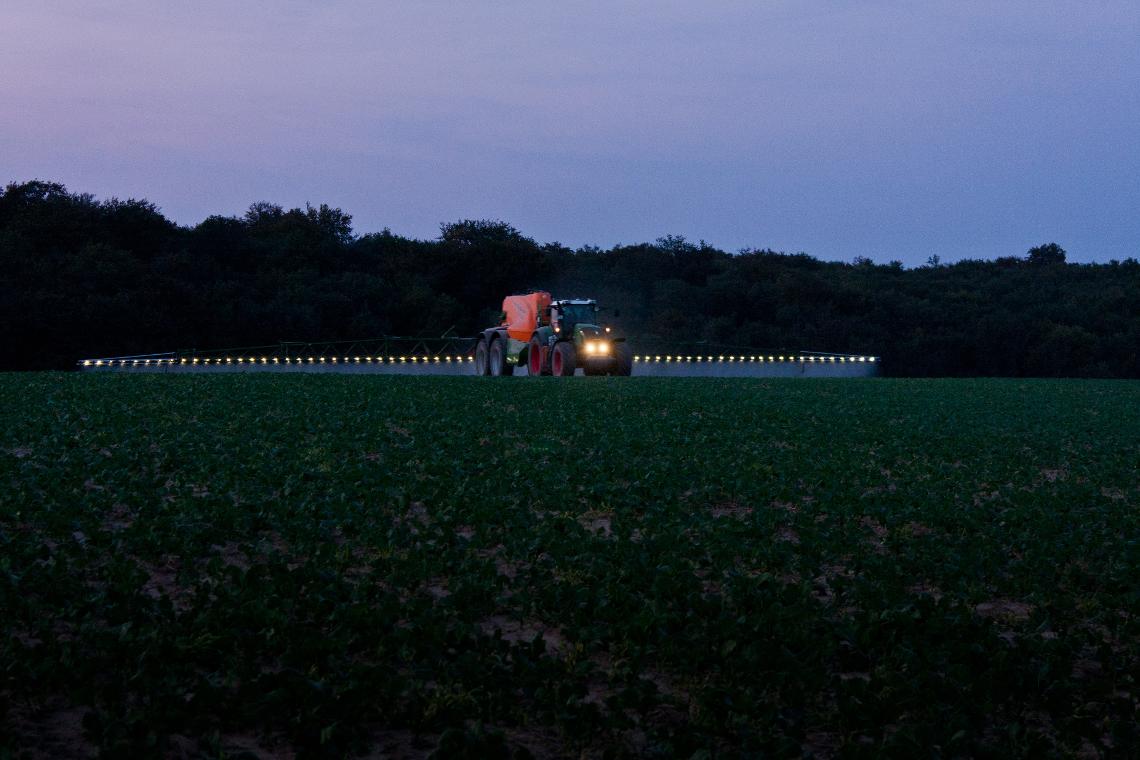 UX11200 LED