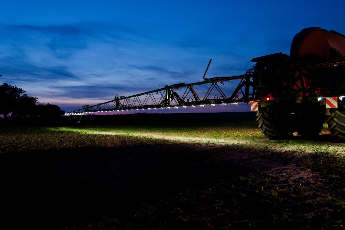 UX11200 LED