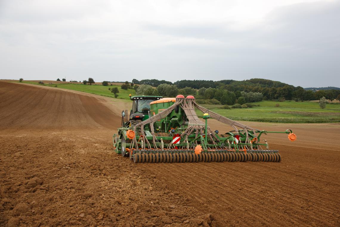 Amazone Cirrus 6001 activ John Deere dx r2b007937