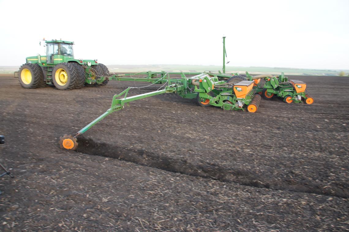 ED12000 Koppel JohnDeere dx sam 06620