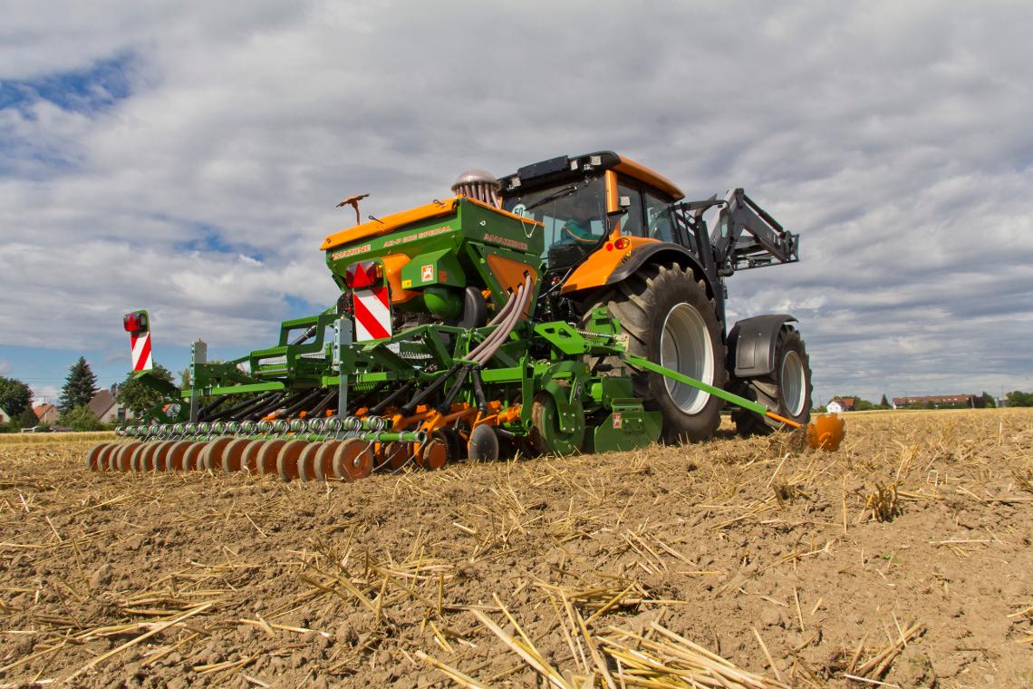 AD-P 303 Special Valtra dx jg 8759