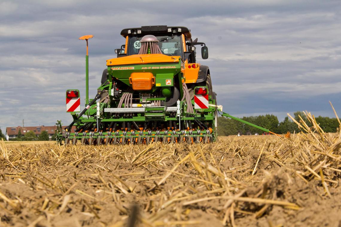 AD-P 303 Special Valtra dx jg 8768