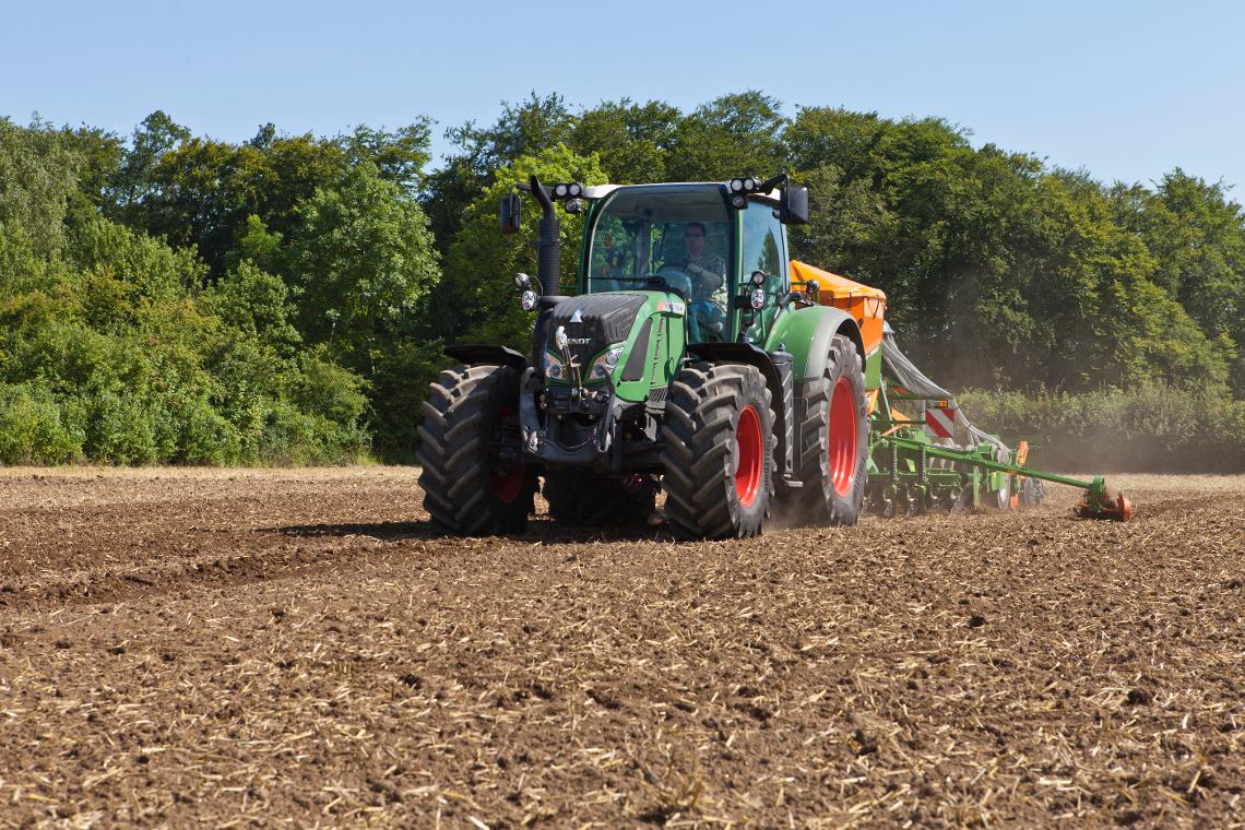 Cirrus3002 Fendt