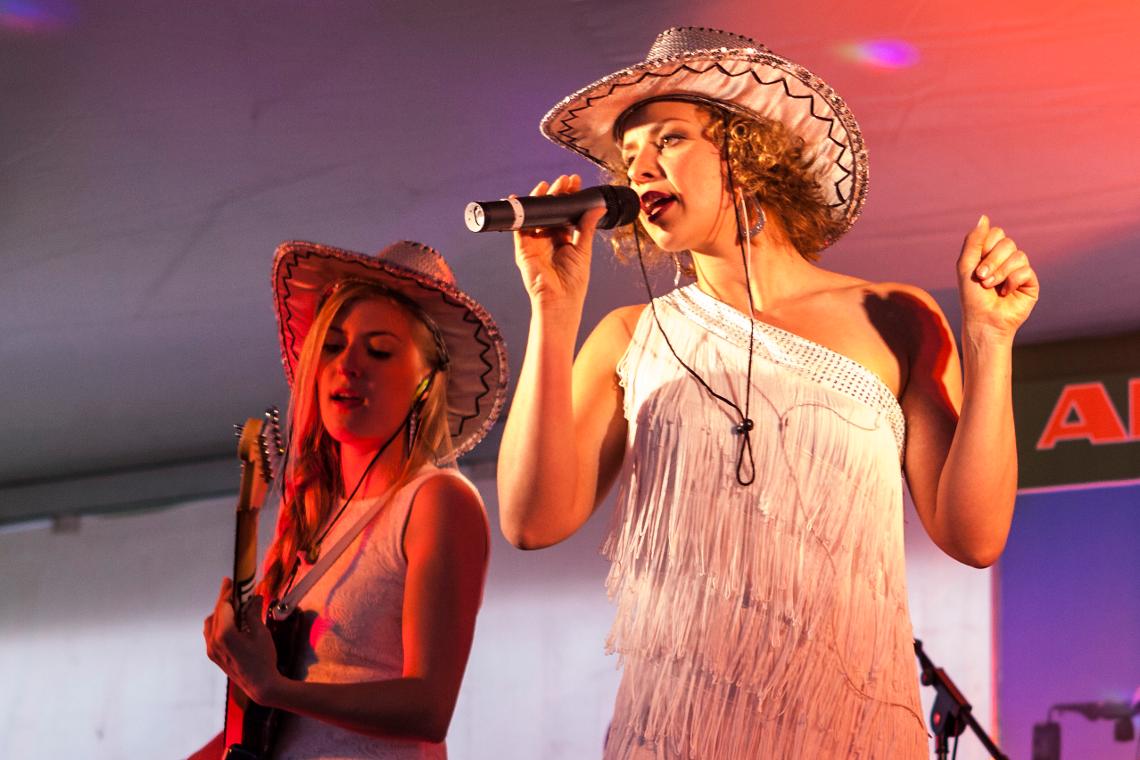 Amatechnica2014 Cowgirls