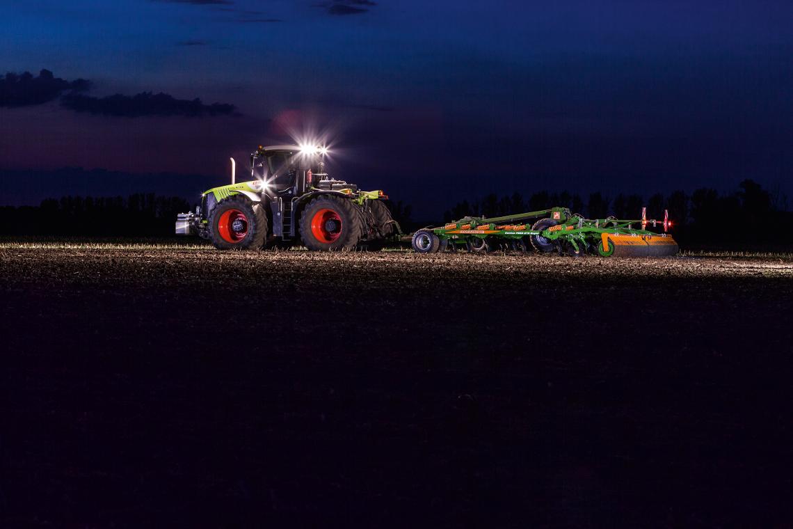 Cenius7003-2TX Super Claas