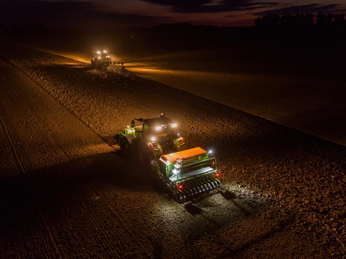 Cataya-3000-Super Fendt Cayron 200VS Claas