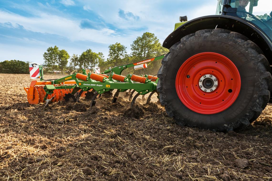 Cenius3003-Super Claas