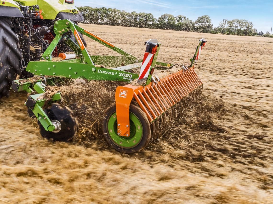 Catros-plus-3003-special Claas