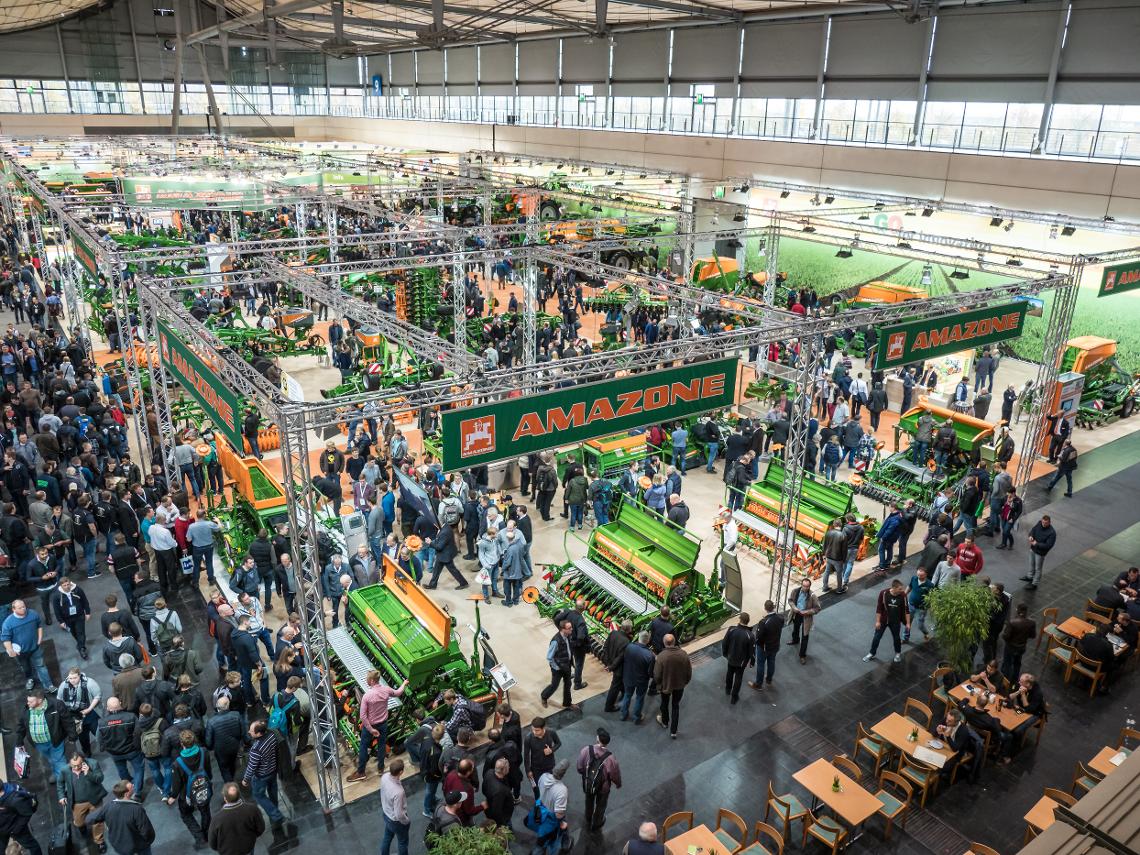 AGT17 Stand