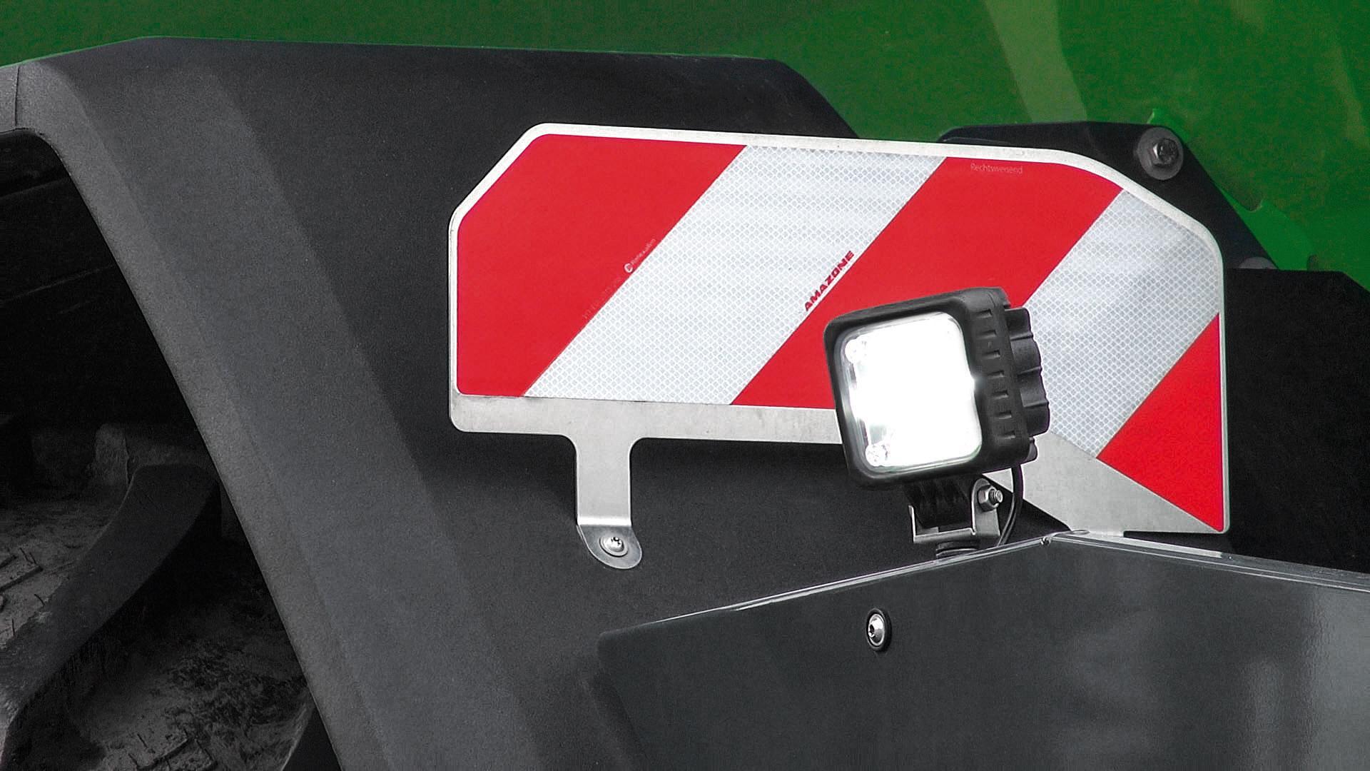 ZG-TS10001-Arbeitsbeleuchtung an