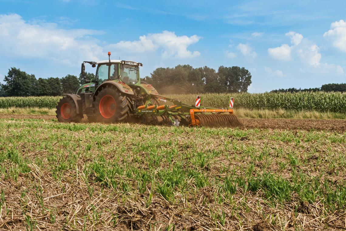 Cenius-3003-Super Fendt