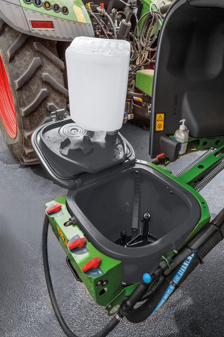 UX5201 Fendt