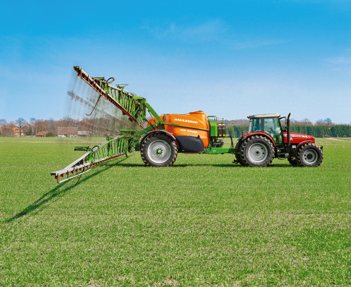 UX5200 06 mit Ausleger ohne BBG