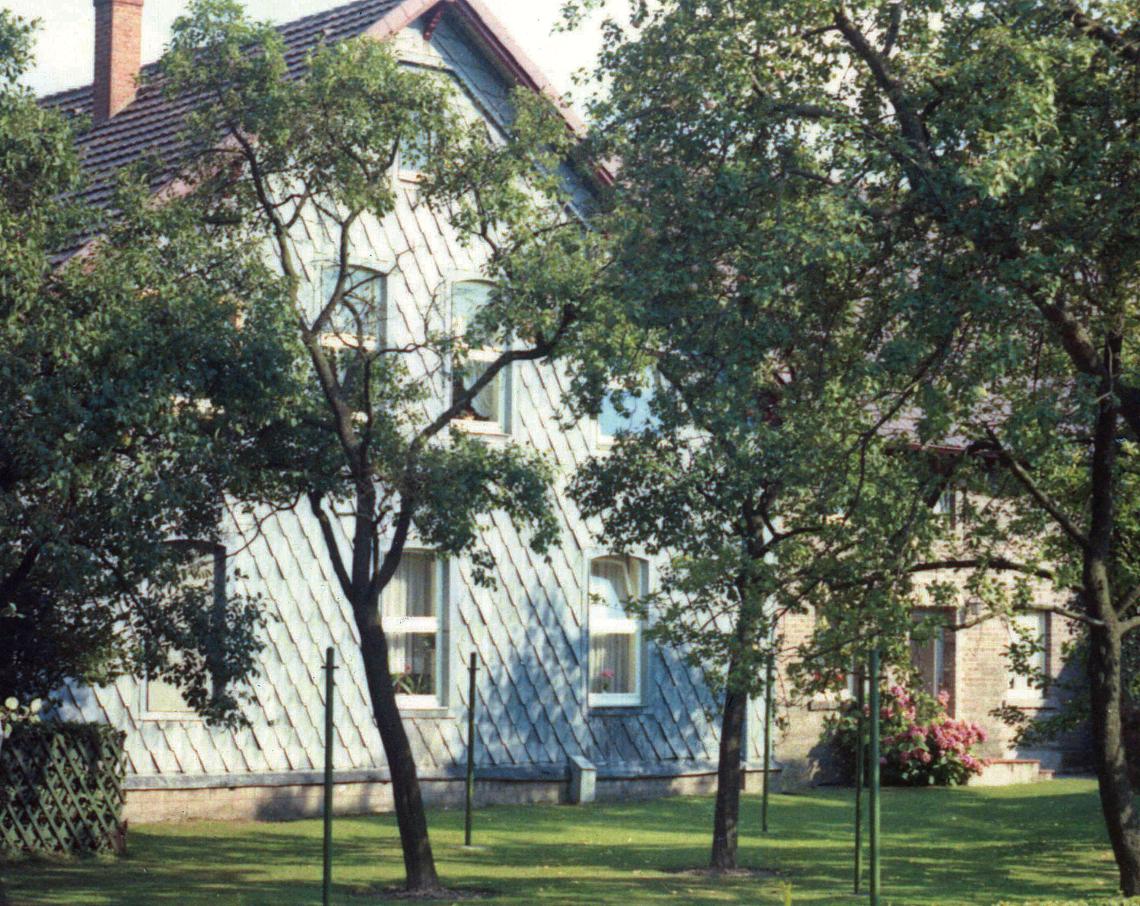 42 Weisses Haus mit Zinkwand 1937 20210708