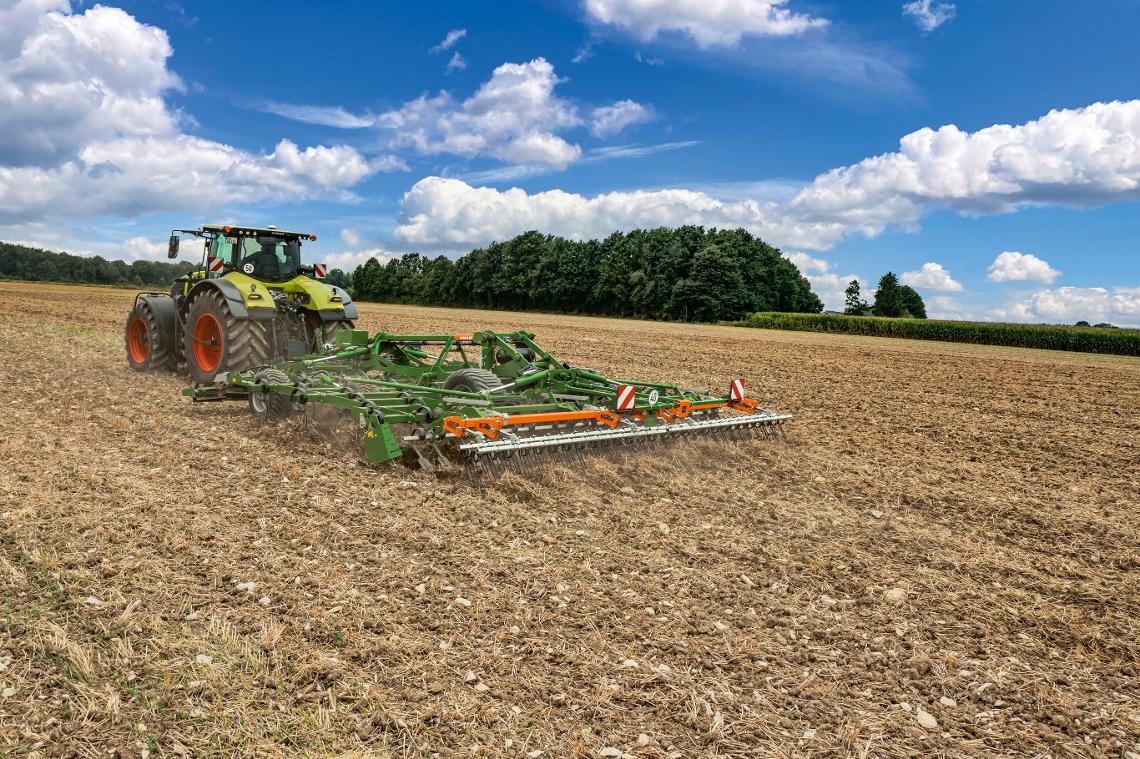 Cobra7000-2TX-Striegel Claas