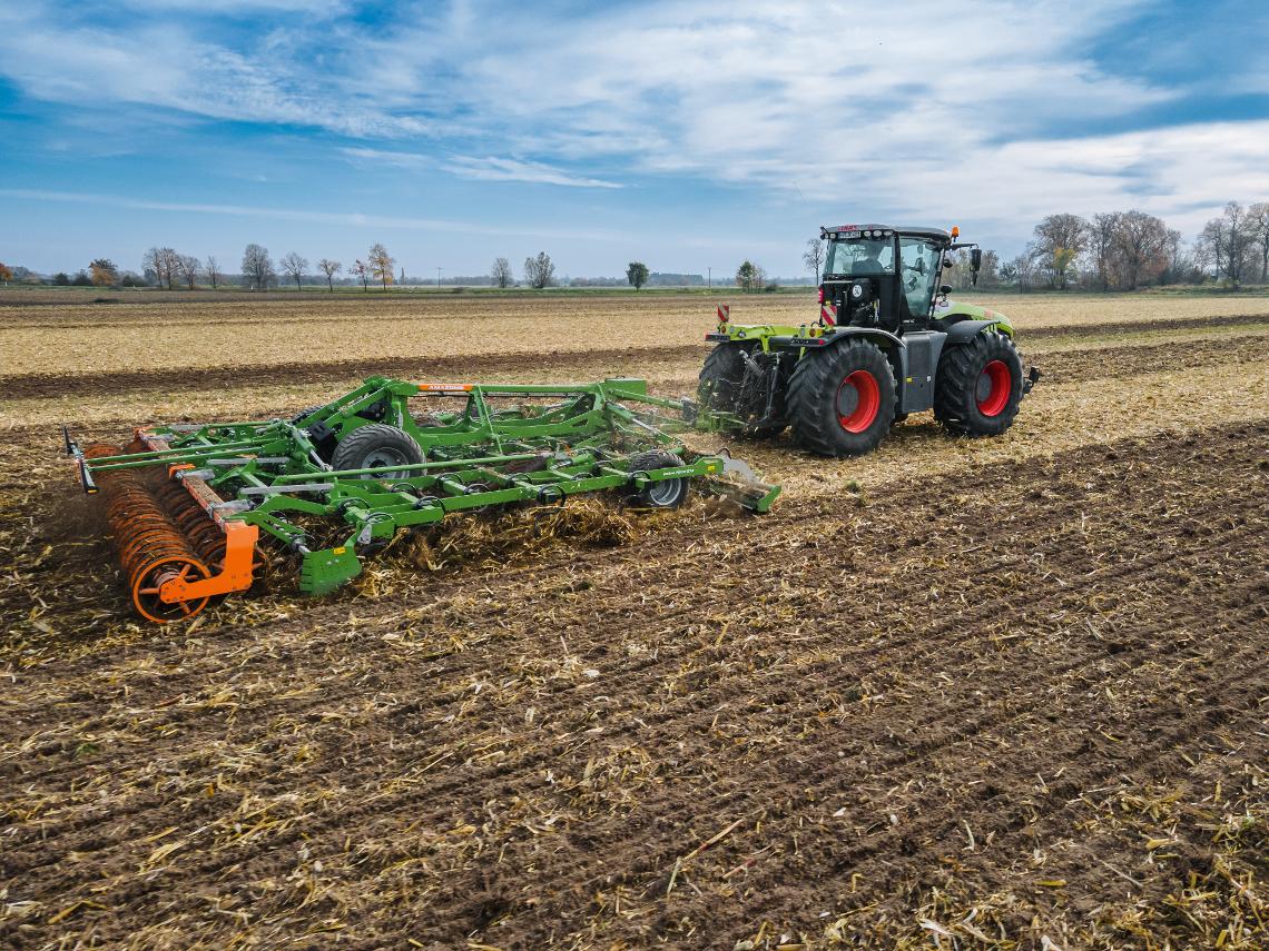 Cobra7000-2TX Koernermaisstroh Claas