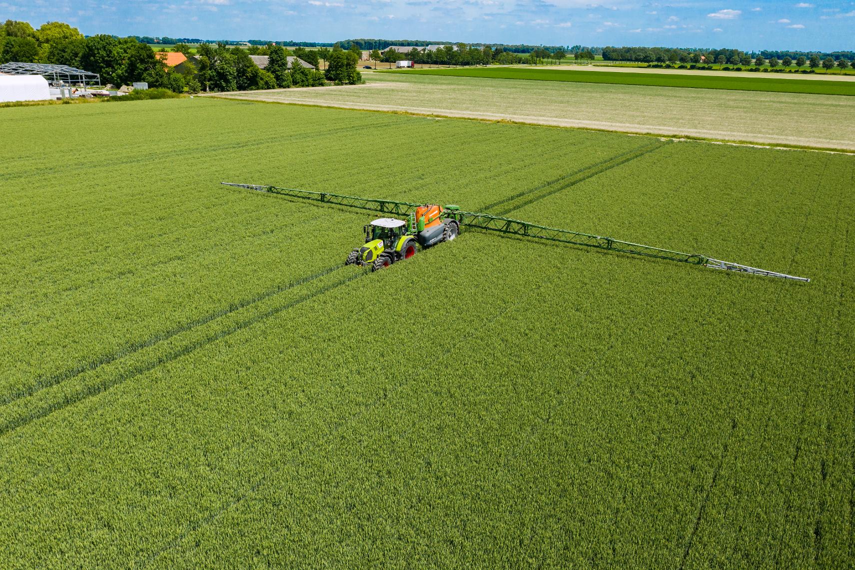 UX5201-48m Claas