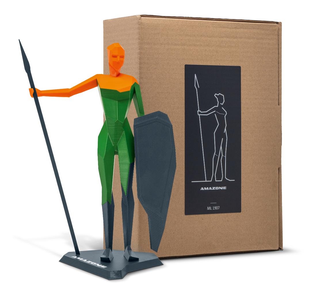 ML1907 Statue Nova