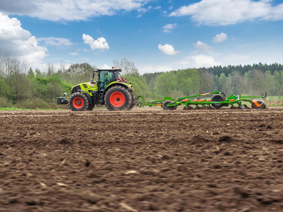Cenius4003-2TX Claas