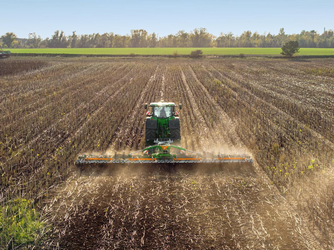TopCut12000-2T JohnDeere