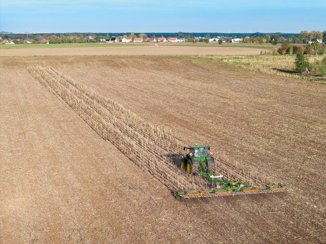 TopCut12000-2T JohnDeere