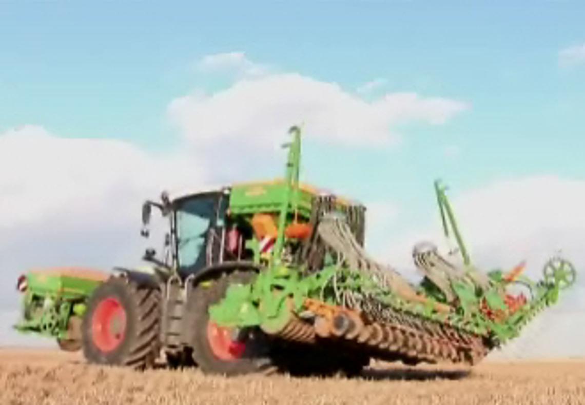 Video Avant - Claas Xerion - STUDIE
