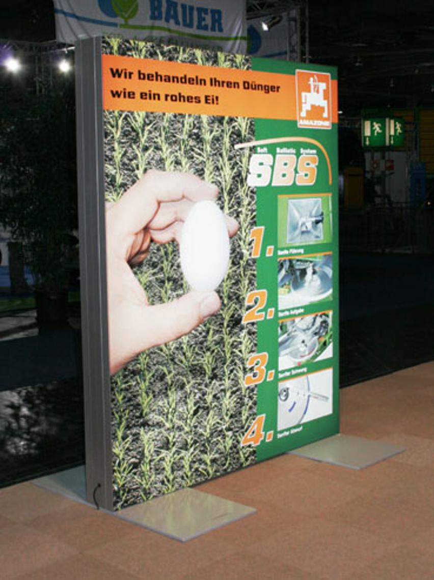 Ausstellungsobjekt Leuchtwand (klein)